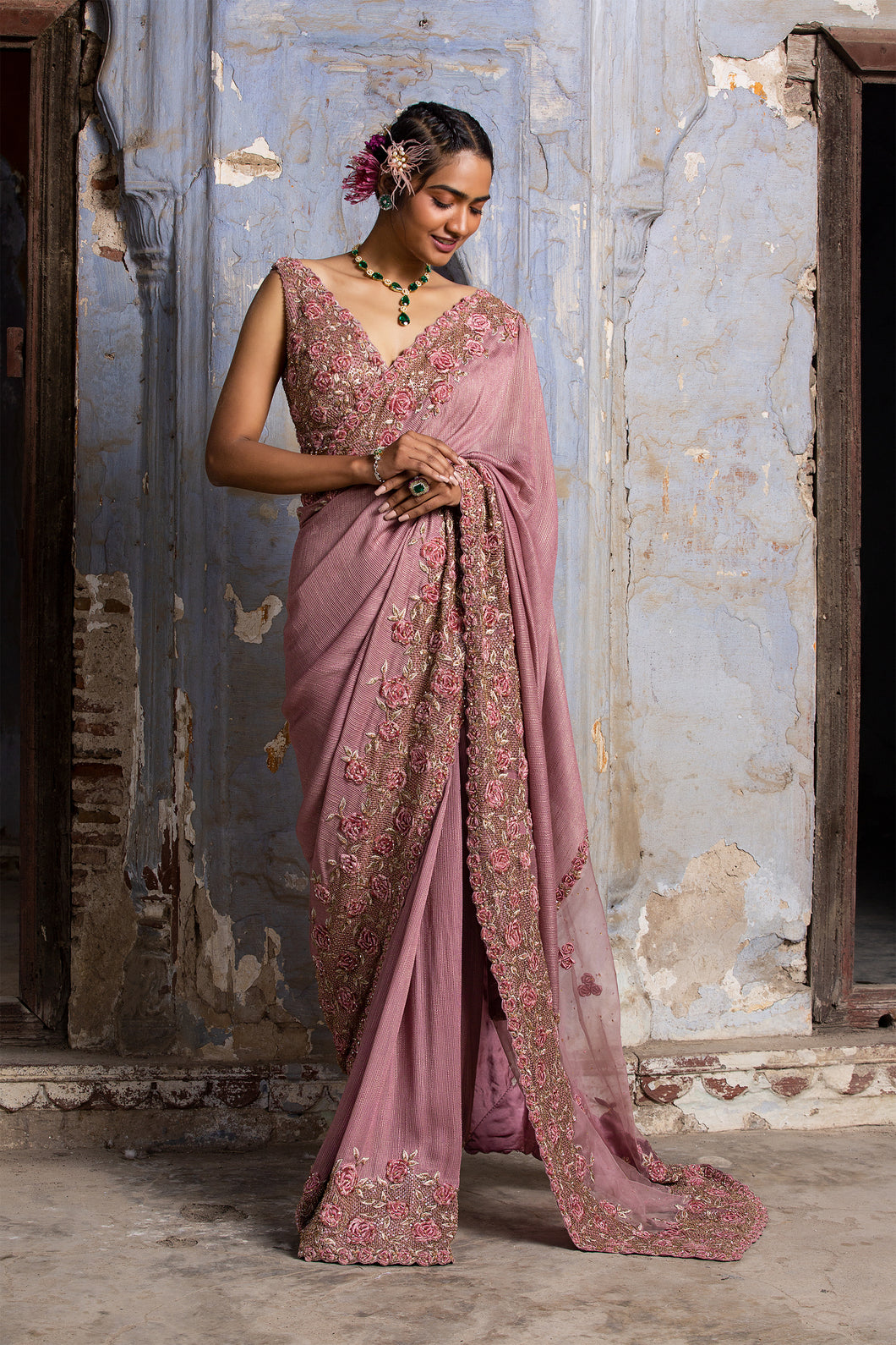 ROSE 3D WORK SAREE WITH BELT