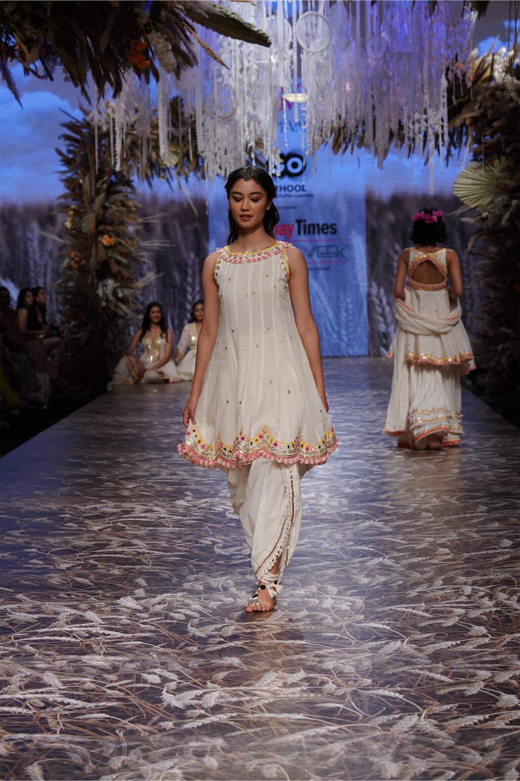 AISHA DHOTI SET