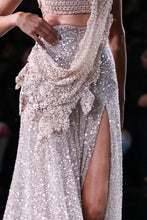 Load image into Gallery viewer, Elena draped sari set
