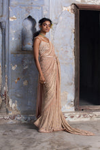 Load image into Gallery viewer, BEIGE GEORGETTE OMBRE SAREE WITH BELT
