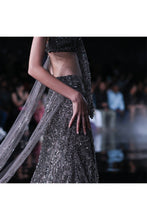 Load image into Gallery viewer, Arete Shimmer Tulle Sari Gown
