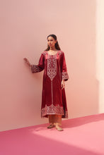 Load image into Gallery viewer, MAROON VELVET Choga SET
