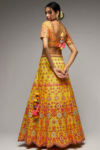 Load image into Gallery viewer, Mela Lehenga Set
