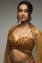 Load image into Gallery viewer, Shiza Lehenga Set
