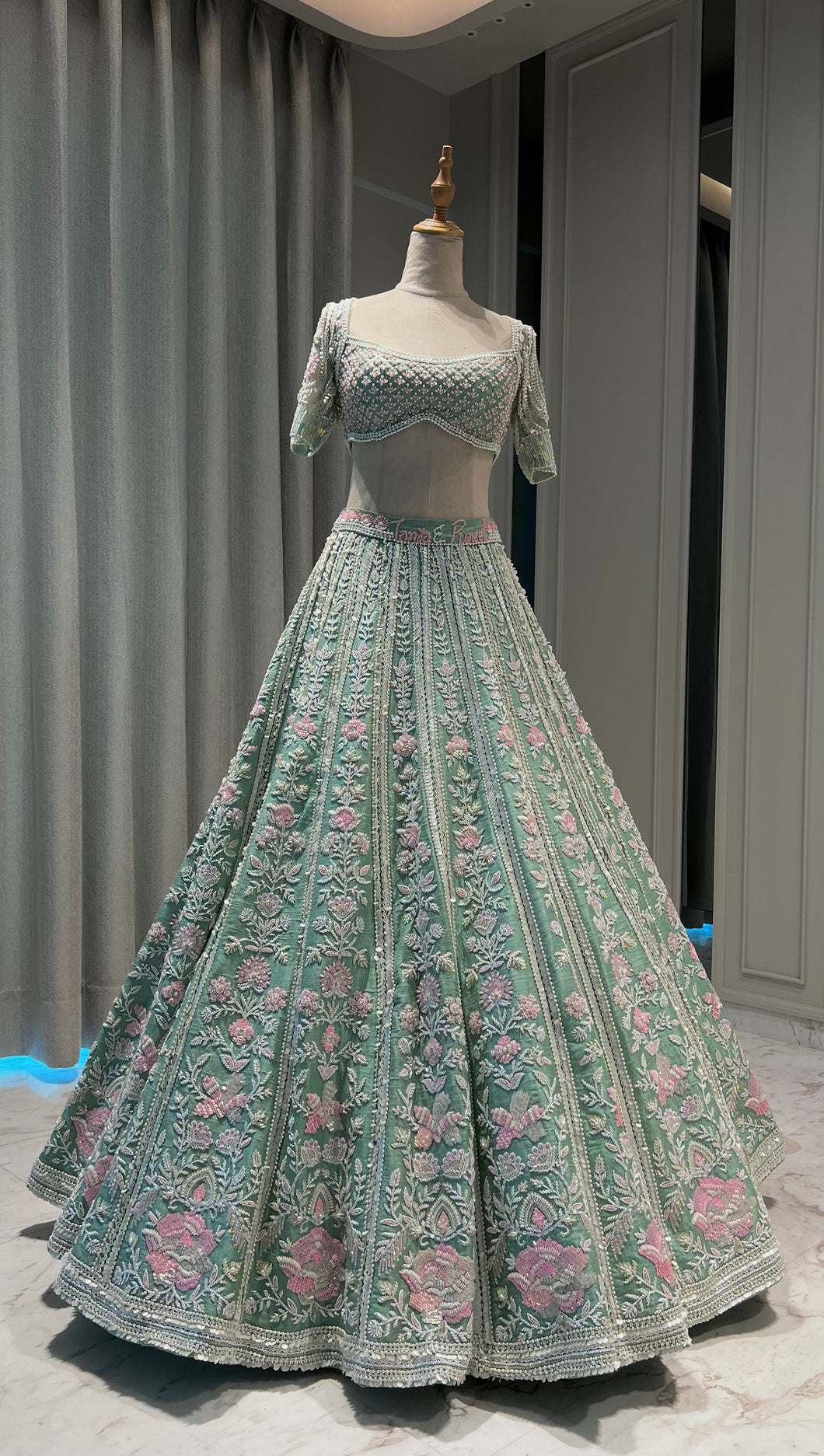 Jezebel Lehenga set