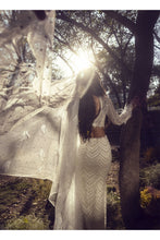 Load image into Gallery viewer, IVORY SKIRT WITH BLOUSE AND VEIL
