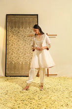Load image into Gallery viewer, Chauga with Salwar
