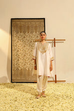 Load image into Gallery viewer, Chauga with Salwar
