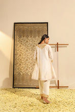 Load image into Gallery viewer, Chauga with Salwar
