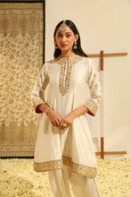 Load image into Gallery viewer, Short Kurta with Salwar and Dupatta
