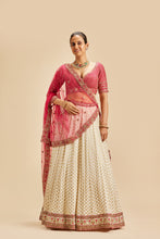 Load image into Gallery viewer, IVORY BANARSI BOOTI LHENGA WITH FUSCHIA CHOLI AND DUPATTA  SET
