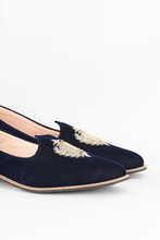 Load image into Gallery viewer, Sapphire Crown Velvel Loafers
