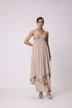 Load image into Gallery viewer, LIGHT BEIGE HIGH LOW KURTA SET
