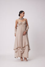 Load image into Gallery viewer, LIGHT BEIGE HIGH LOW KURTA SET

