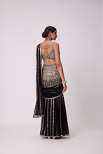 Load image into Gallery viewer, BLACK PRE DRAPED SAREE SET
