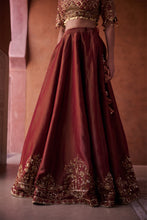 Load image into Gallery viewer, Maroon and beige shimmer tissue silk blouse,  lehenga and dupatta
