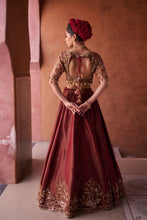 Load image into Gallery viewer, Maroon and beige shimmer tissue silk blouse,  lehenga and dupatta
