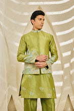 Load image into Gallery viewer, Green Alpine Waistcoat Set
