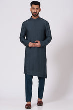 Load image into Gallery viewer, Teal Blue Shoulder buttoned Kurta set
