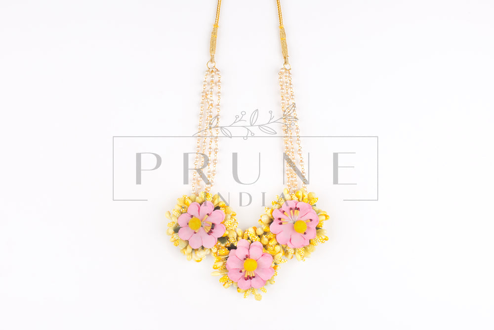 Three Flower Choker In Bud Flower (PIWB 3FC)