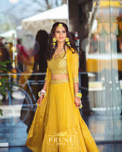 Load image into Gallery viewer, Yellow Floral Jewellery Set (Wbtbjh-03)

