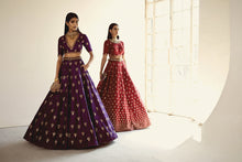 Load image into Gallery viewer, Brick Red Flower Gradatio Skirt Top Set

