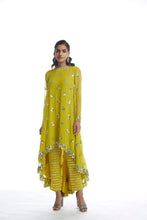 Load image into Gallery viewer, Moss Green Kurta Set

