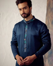 Load image into Gallery viewer, Portrait in Peacock Blue shrug set
