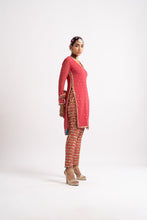 Load image into Gallery viewer, Deep Coral V Neck Heavy Pant Kurta Set
