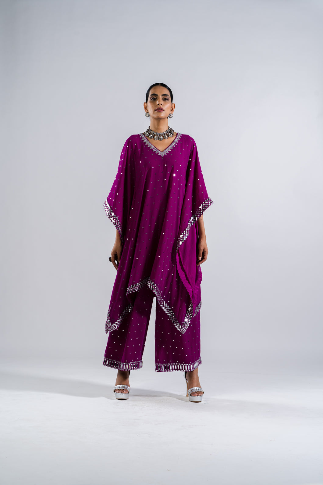 POP WINE  KAFTAN SET.