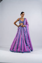 Load image into Gallery viewer, MAUVE MIRROR SEAM LEHENGA WITH  METALLIC BLOUSE
